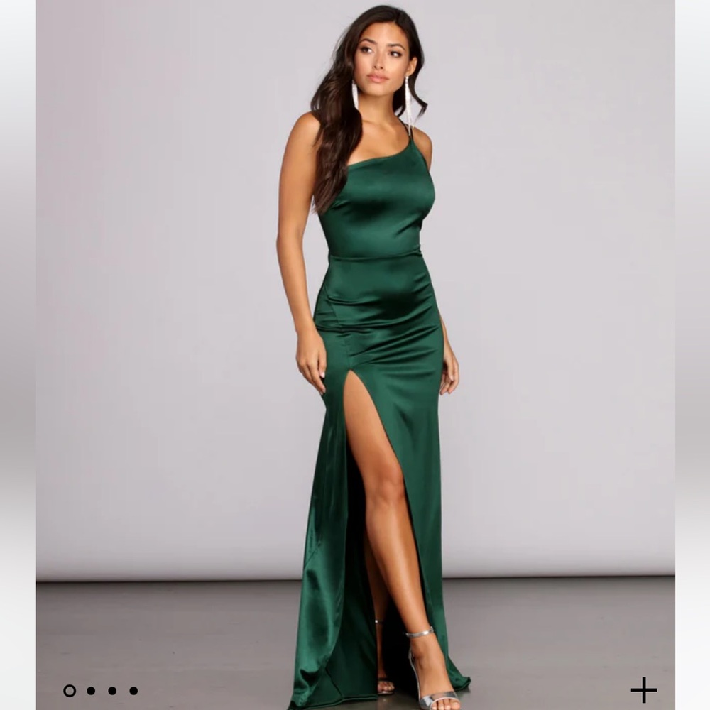 Windsor Rhiannon One Shoulder Satin Long Dress